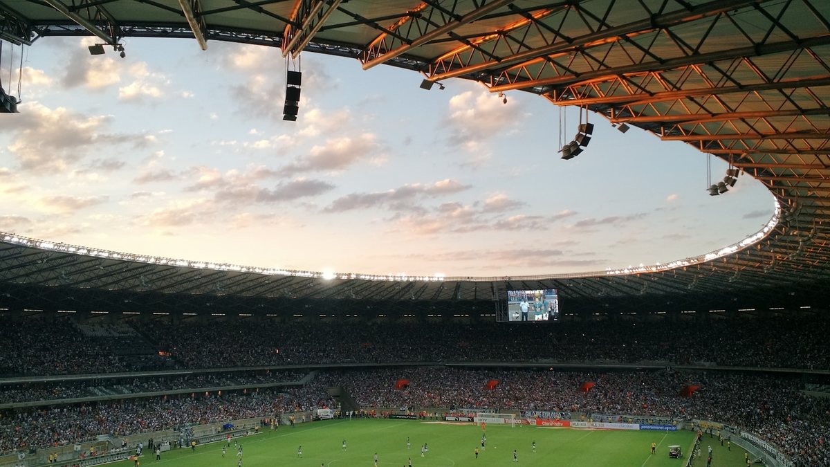Fodbold & Event — tribune og pladser